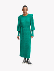 ichi • jordan • strickkleid