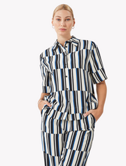 minimum • seliana • shirt