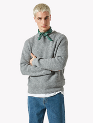 minimum • unid • jumper