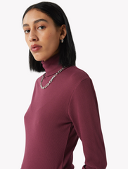 minimum • rolli 2.0 • longsleeve