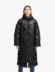 ichi • falova • long puffer jacket