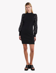 y.a.s • dotme • short dress