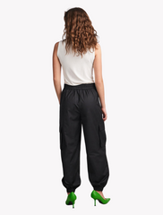 y.a.s • penni • cargo pants