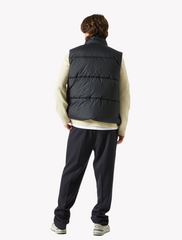 minimum • nevo • puffer weste