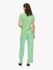 selected femme • my essential • basic t-shirt o-neck