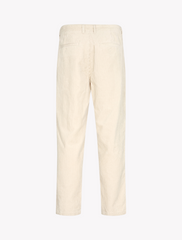 minimum • bratis • weiche kordhose