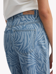 ichi • biane • marlene jeans