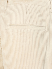 minimum • bratis • weiche kordhose