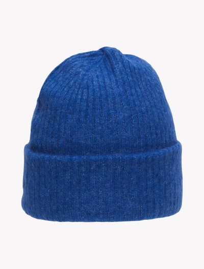 selected femme • maline • beanie