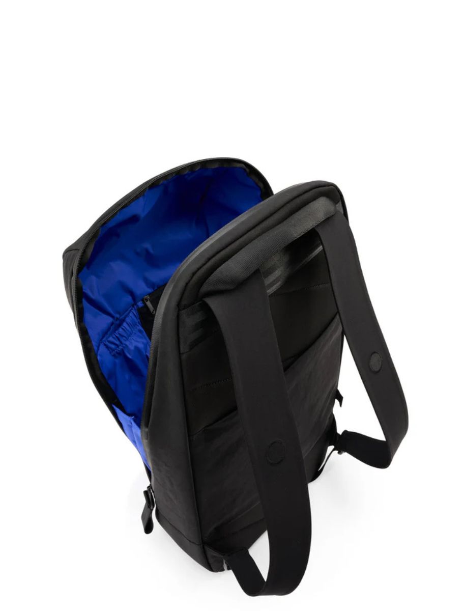 Kontor Crinkle Black