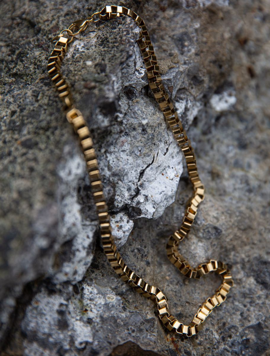 Box chain necklace