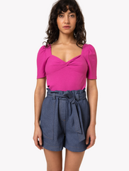 frnch • barbara • t-shirt
