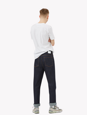 minimum • tappa • tapered jeans