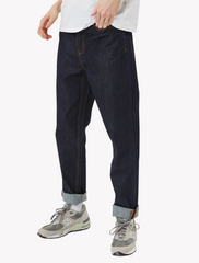 minimum • tappa • tapered jeans