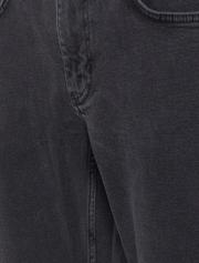 casual friday • karup • jeans