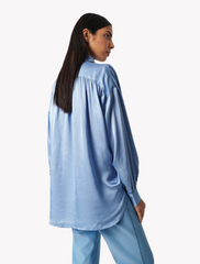 soaked • marija • langarm bluse