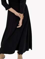 y.a.s • savanna • maxi-kleid