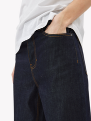 minimum • tappa • tapered jeans