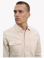 casual friday • jerslev • overshirt