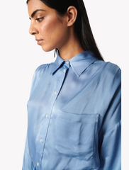 soaked • marija • langarm bluse