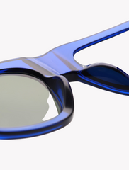 a.kjærbede • agnes • dark blue transparent