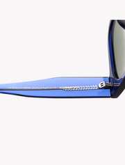 a.kjærbede • lilly • dark blue transparent
