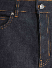 minimum • tappa • tapered jeans