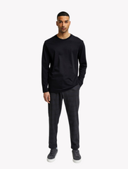 selected homme • relax colman • basic longsleeve aus organic cotton